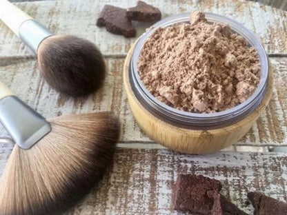 &quot;Organic Glow Loose Powder. Sustainable Beauty Essential.&quot;