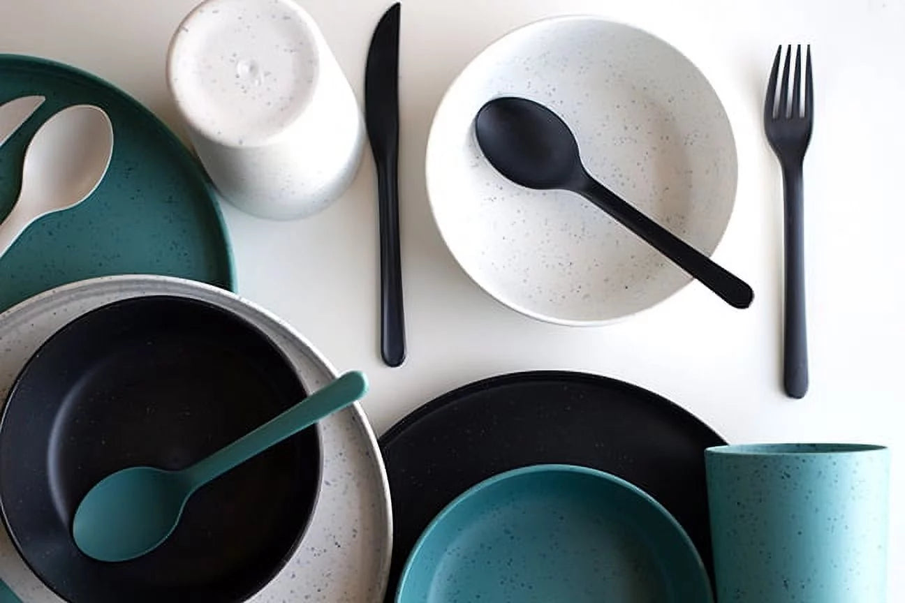 &quot;Stylish and Sustainable 28-Piece Recycled Plastic Dinnerware Set&quot;